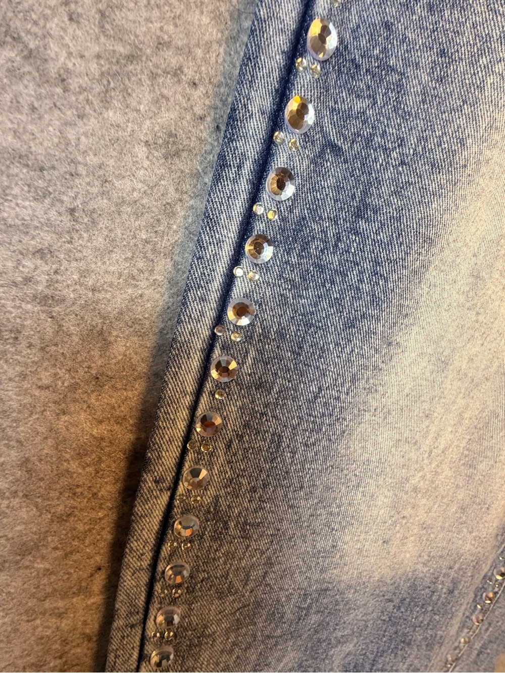 Studded Fade-Washed Y2K Trend Baggy Blue Jeans - Women's Wide Leg - Picture 3 of 8